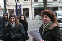 Guides, Gäst und Schulungsleiterin während einer Übungseinheit (Ü2)