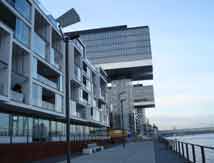 Promenade am neuen Rheinauhafen